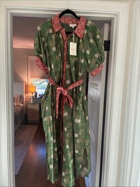 entro Green Dress with Rust Trim and Tie Waist, size Large, New With Tag!
